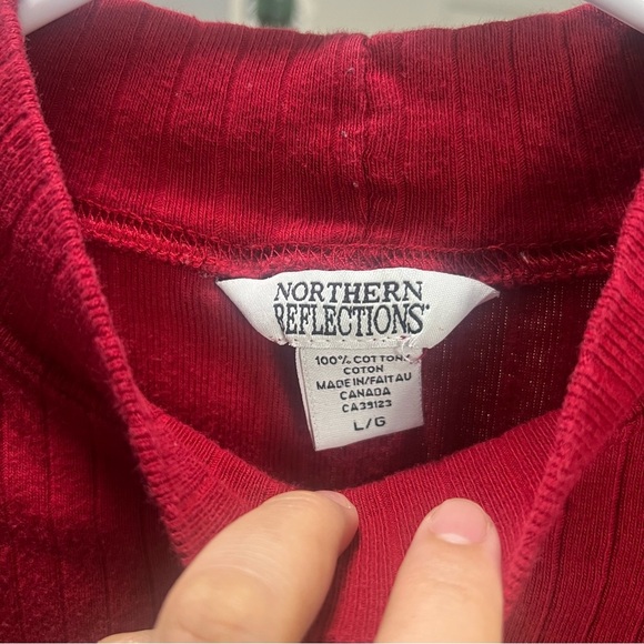 !SOLD! NORTHERN REFLECTIONS Red Turtleneck Women's Top Ribbed Sweater Large - Picture 6 of 6